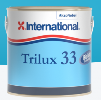International  Trilux 33 schwarz 750ml